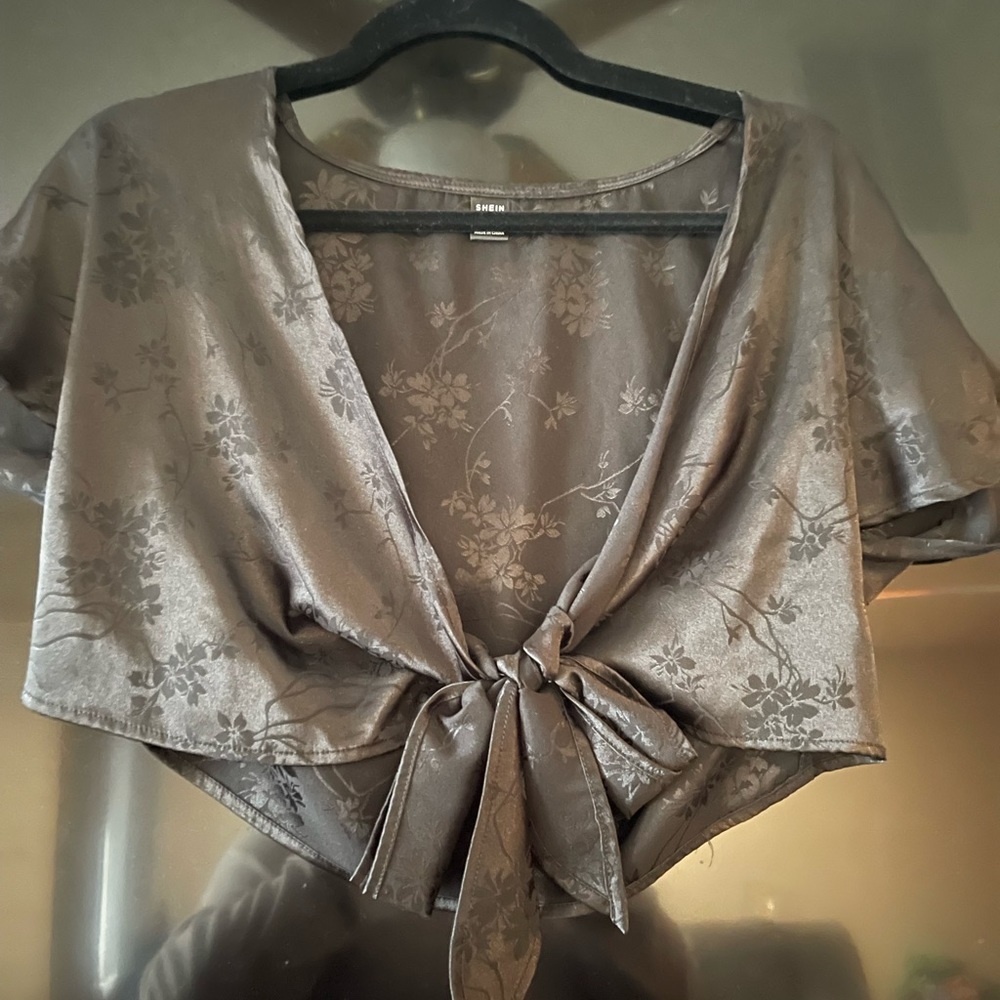 Going out tie top